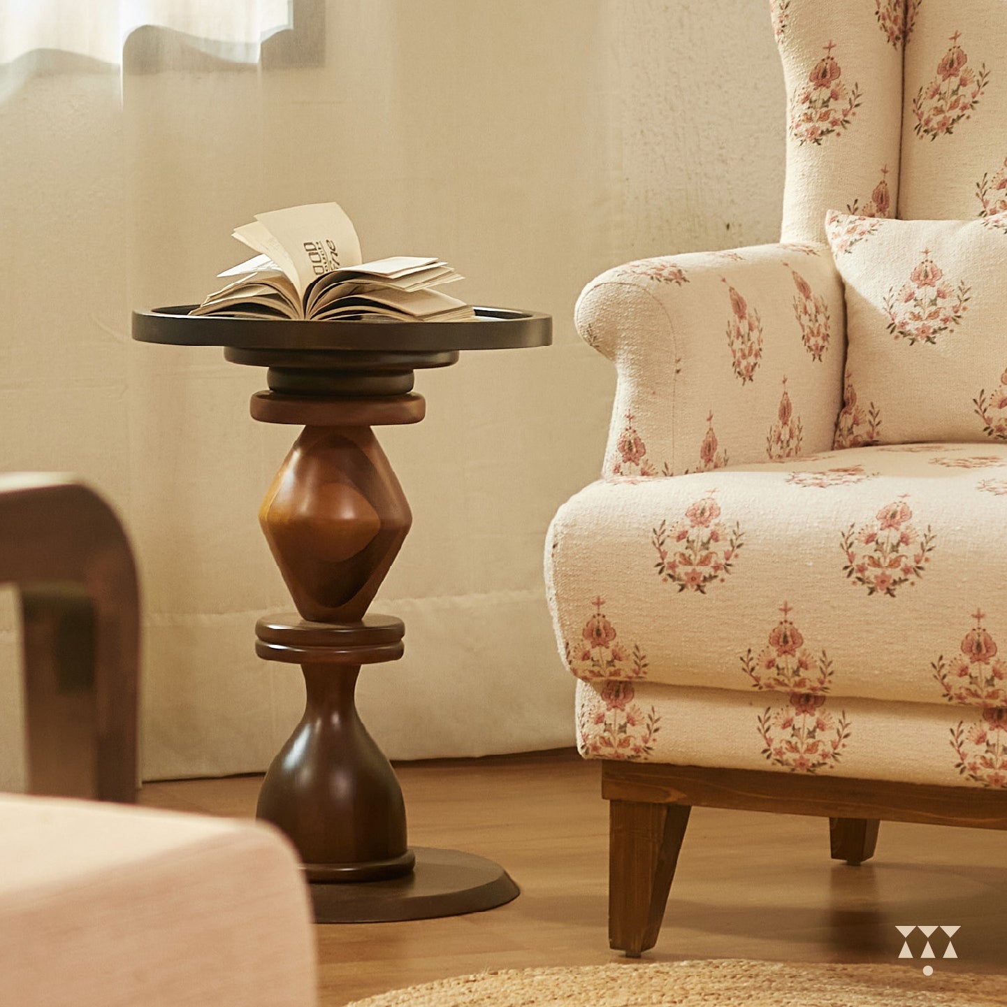 Meera Table