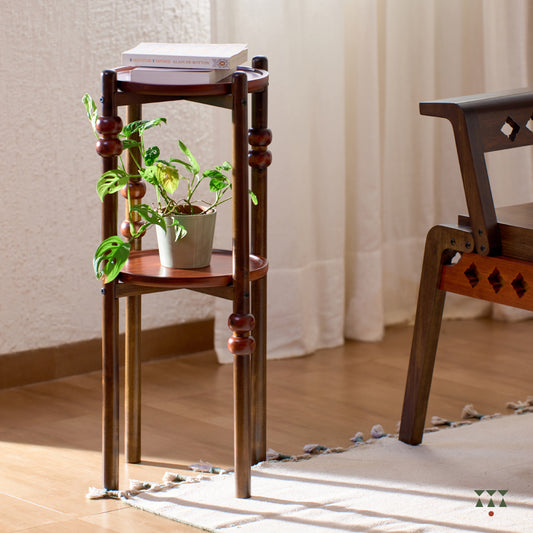 Rhiley | A layered, round side table