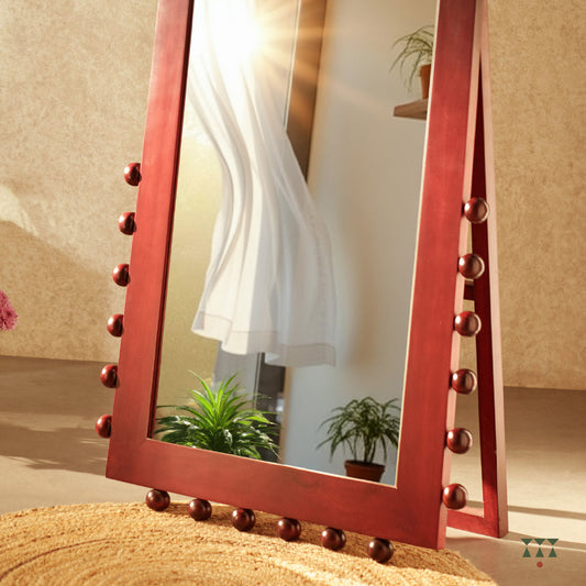 Connect | A sculptural wooden mirror