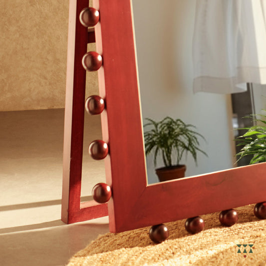 Connect | A sculptural wooden mirror