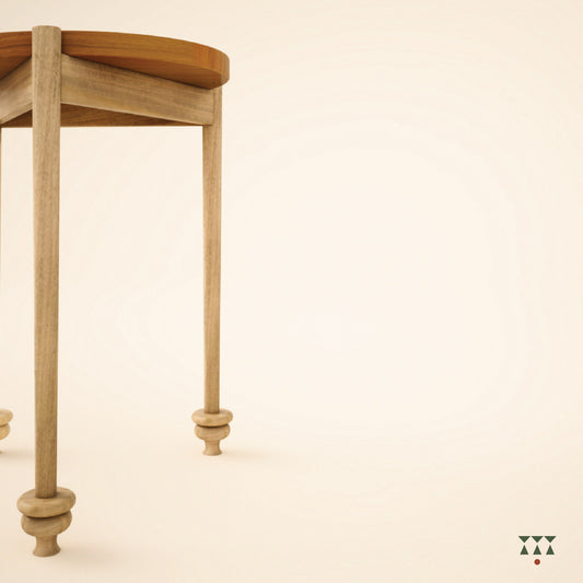 Roma, handcrafted wooden table