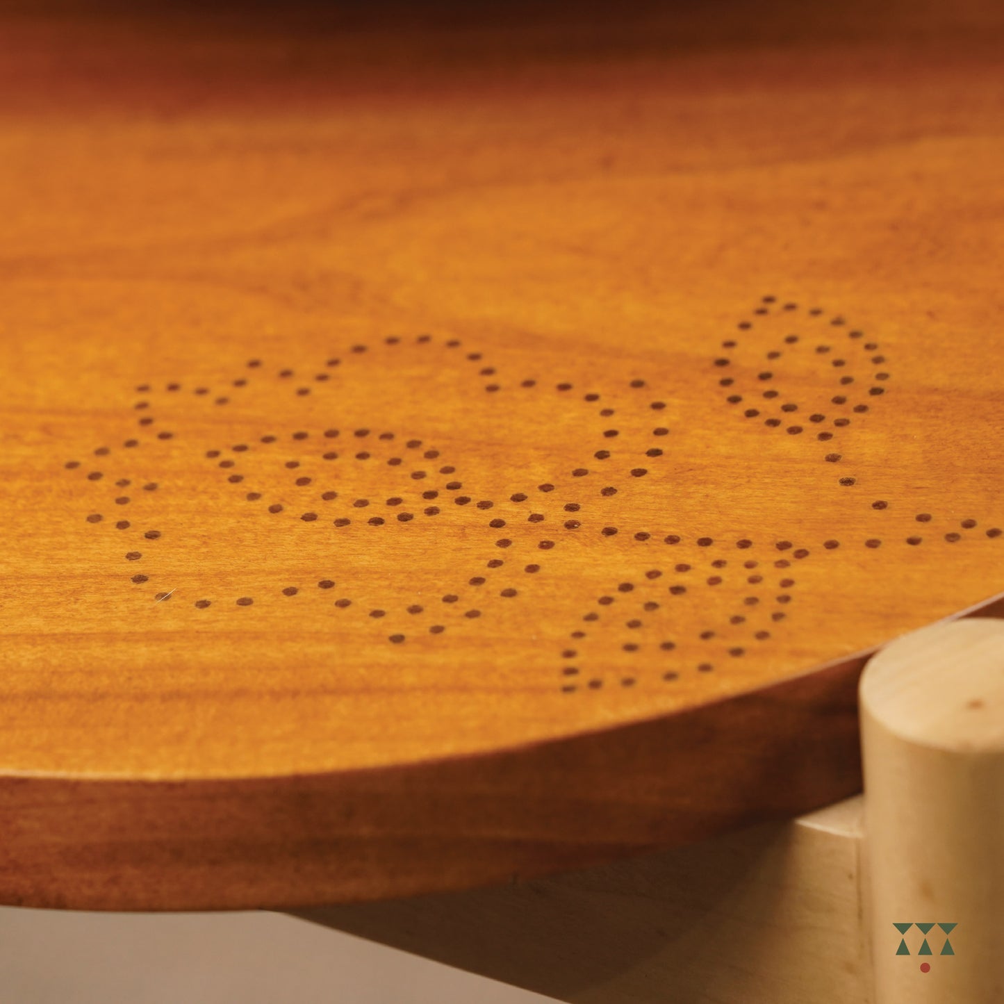 Roma, handcrafted wooden table